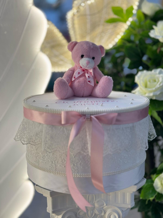 Аксесоари за кръщене - Елегантна кутия за кръщене с розово плюшено мече и фина дантела