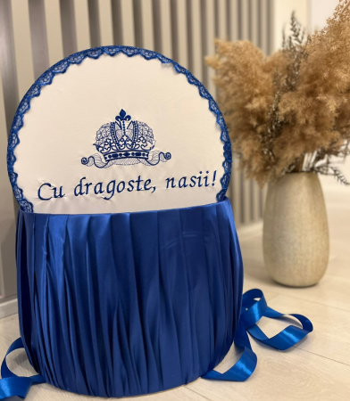 Аксесоари за кръщене - Cufar brodat botez "Cu dragoste, nasii" - albastru