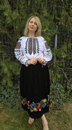 Fusta din catifea cu broderie Carmen 6 [1]