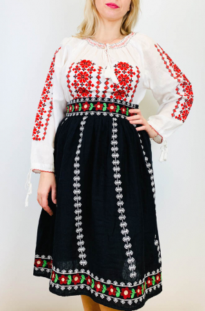 Fusta Traditionala Alina 3 [3]