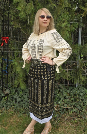 Maneca lunga - Ie Traditionala Andromeda