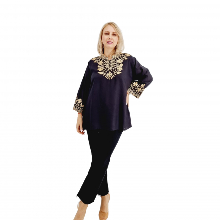 Bluza stilizata traditional cu broderie Claudia [5]