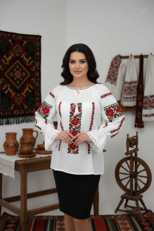 Femei - Ie Traditionala Cezarina 7