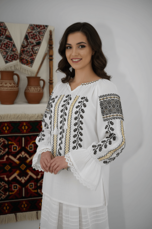 Maneca 3/4 - Ie Traditionala Ciresica 4