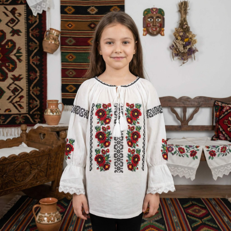 Fete - Ie traditionala fetite Ecaterina