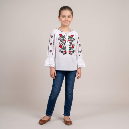 Copii - Ie traditionala fetite  Lidia