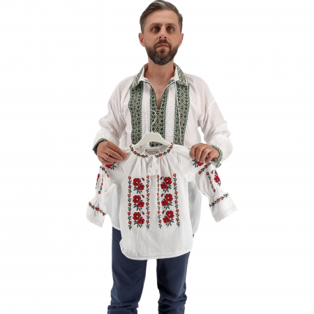 Ie traditionala fetite Aniela 3 [2]