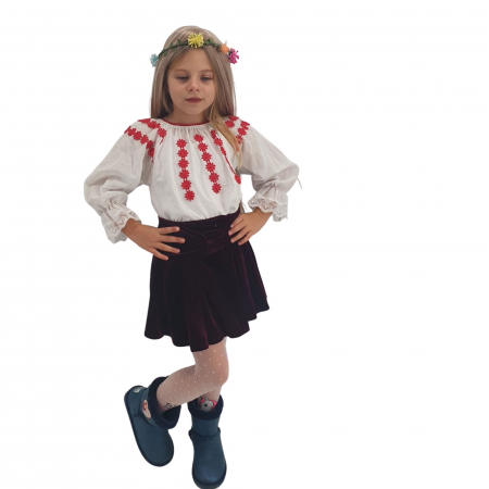 Ie traditionala fetite Floricica 4 [2]