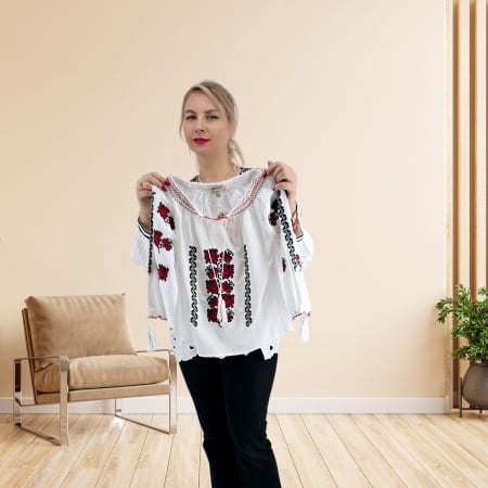 Ie traditionala fetite Florinela 12 [2]