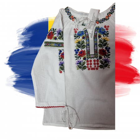Ie traditionala fetite Leila 2 [1]