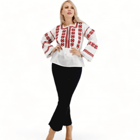 Ie Traditionala Filippa [3]