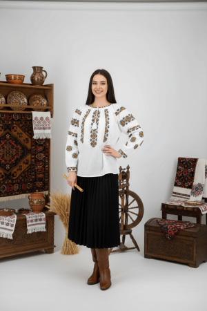 Femei - Ie Traditionala Iris 4