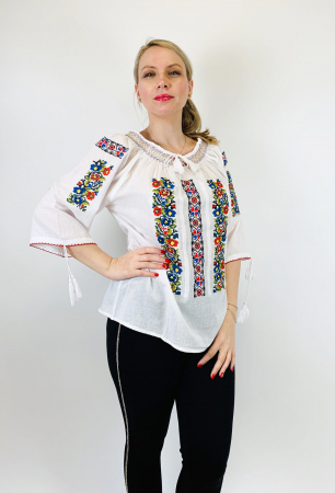 Ie traditionala Laura 6 [2]