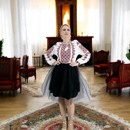 Ie Traditionala Maria 2 [2]