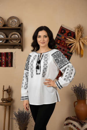 Femei - Ie Traditionala Mariuca 2