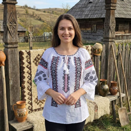 Maneca 3/4 - Ie Traditionala Betty