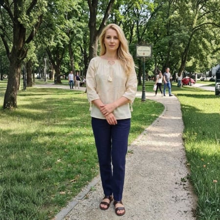 Бродирани блузи - Елегантна Надин 22