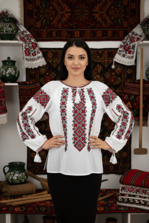 Femei - Ie Traditionala Sandica 53