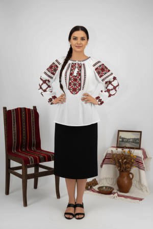 Femei - Ie Traditionala Sandica 54