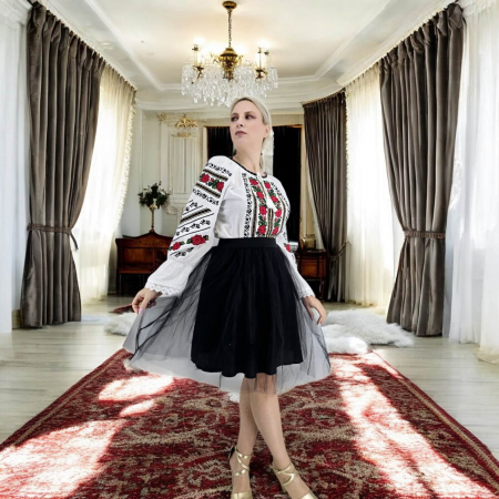 Ie Traditionala Teodora 2 [5]