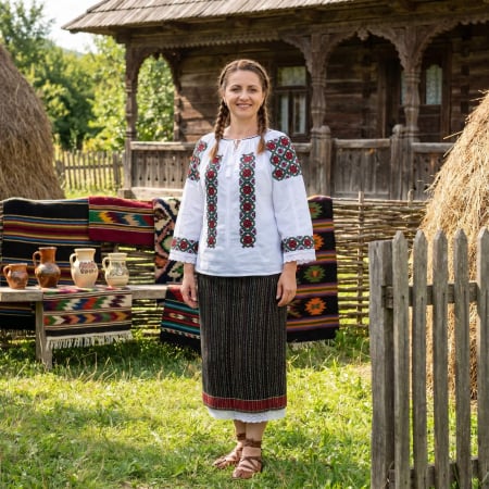 Maneca lunga - Ie Traditionala Zaraza 2