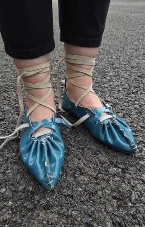 Femei - Opinci unisex din piele naturala bleu