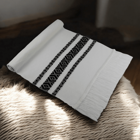 Prosop tesut traditional cu dungi 3 [1]