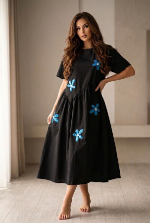 Rochii Elegante - Rochie neagra cu floricele