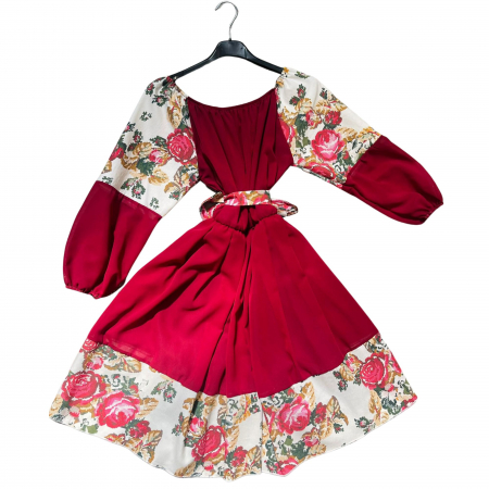 Елегантни рокли - Rochie cu motive florale eleganta Teuta 4