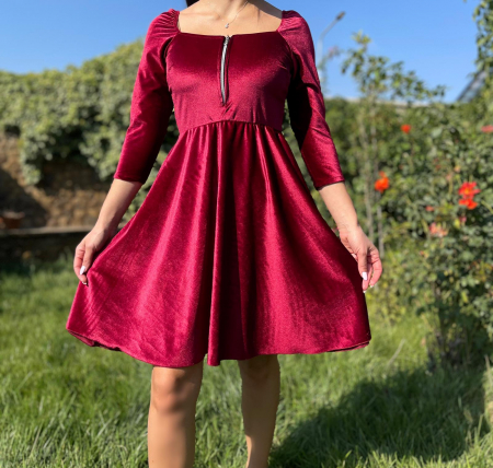 Елегантни рокли - Rochie eleganta din catifea Ecaterina