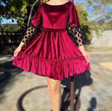 Елегантни рокли - Rochie din catifea eleganta Nica