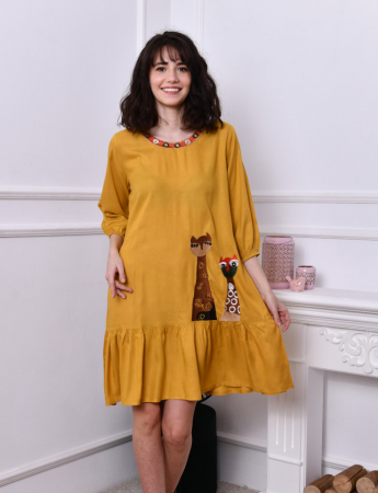 Елегантни рокли - Rochie Galbena midi cu 2 girafe