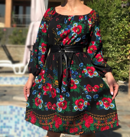 Rochie Traditionala cu bujori 4 [1]