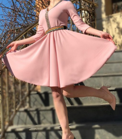Елегантни рокли - Rochie Traditionala Gabriela