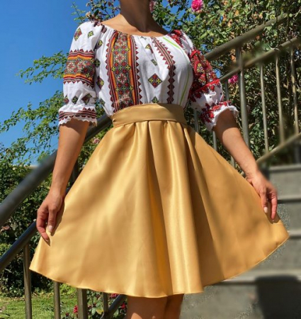 Елегантни рокли - Rochie Traditionala Laura 17