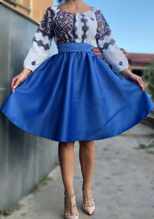 Елегантни рокли - Rochie Traditionala Laura 17