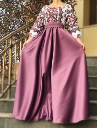 Елегантни рокли - Rochie Traditionala Laura