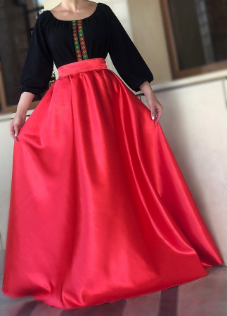 Rochii Elegante - Rochie stilizata cu motive traditionale lunga Margareta