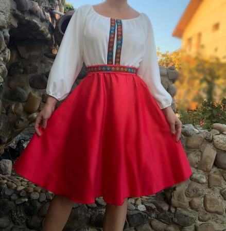 Rochie stilizata cu motive traditionale Margareta [1]