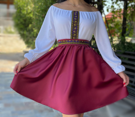 Rochii Elegante - Rochie stilizata cu motive traditionale Margareta