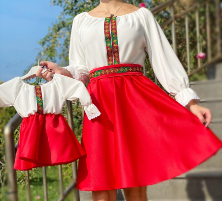 Rochie stilizata cu motive traditionale Margareta [3]