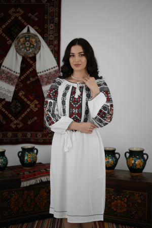 Рокли с бродерия - Традиционна рокля Сандика