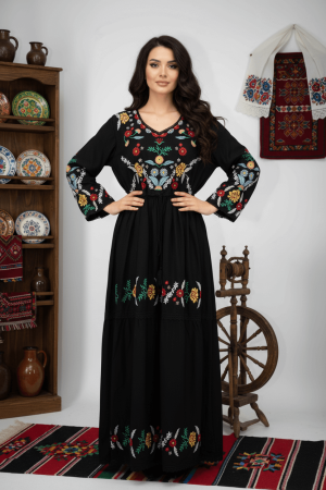 Рокли с бродерия - Традиционна рокля с бродерия Adnana