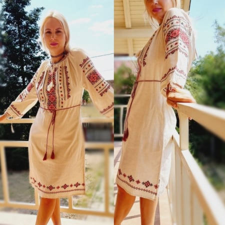 Rochie Traditionala cu broderie Iris [9]