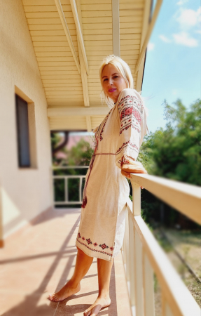 Rochii traditionale - Rochie Traditionala cu broderie Iris