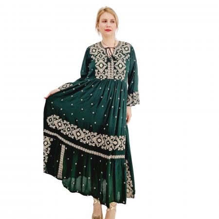 Rochie Traditionala cu broderie Melania [4]