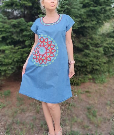 Рокли с бродерия - Rochie Traditionala din denim Sanda 28