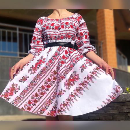 Елегантни рокли - Rochie Traditionala Elena 7