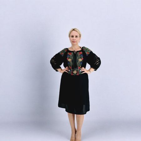 Рокли с бродерия - Rochie Traditionala Julianna 4