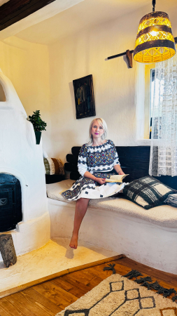 Елегантни рокли - Rochie Traditionala Laura 5